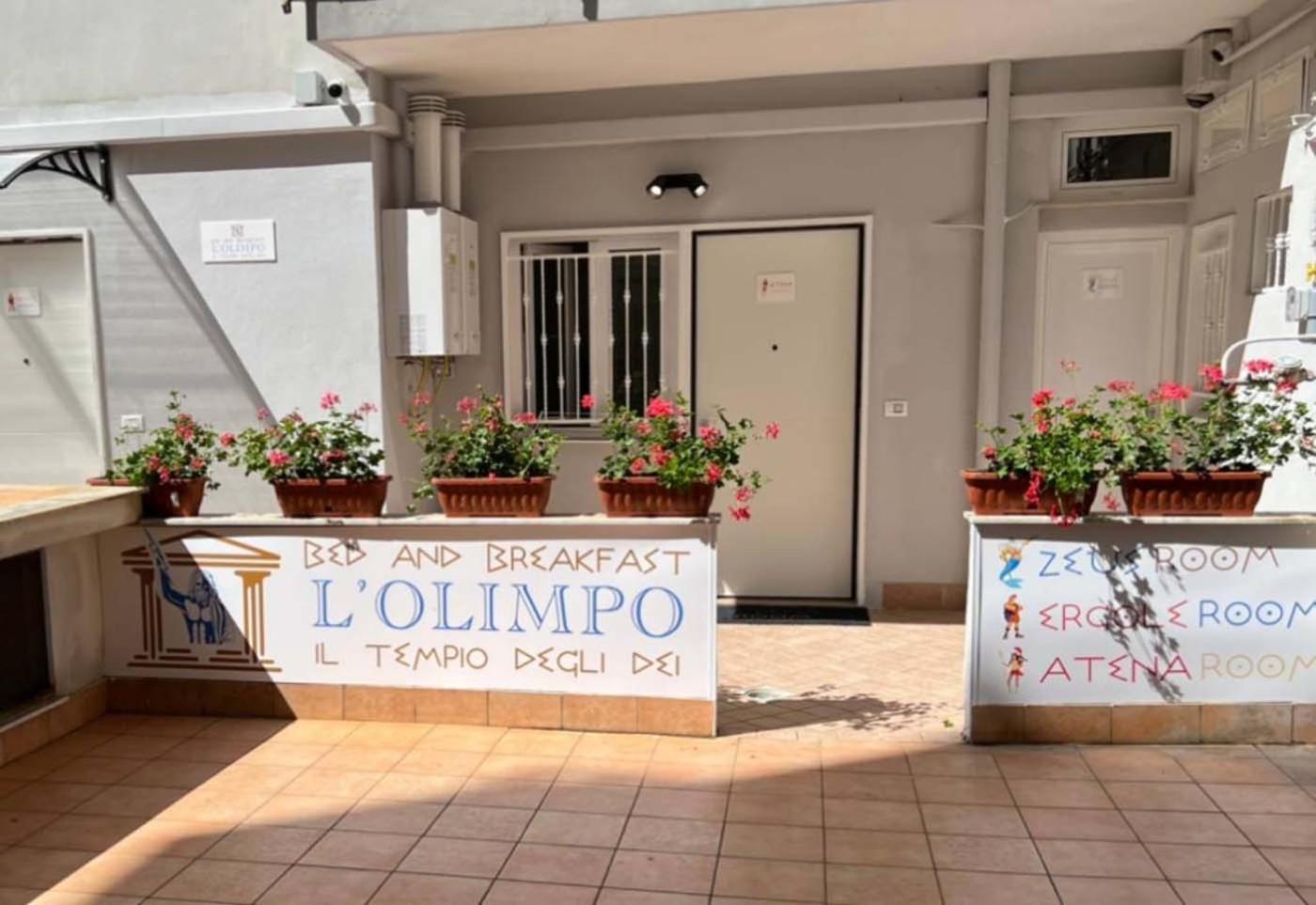 Olimpo Il Tempio Degli Dei Hotel Castellammare di Stabia Bagian luar foto